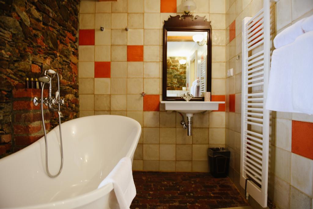 Savoia Castle Guest House Skvorec Ngoại thất bức ảnh