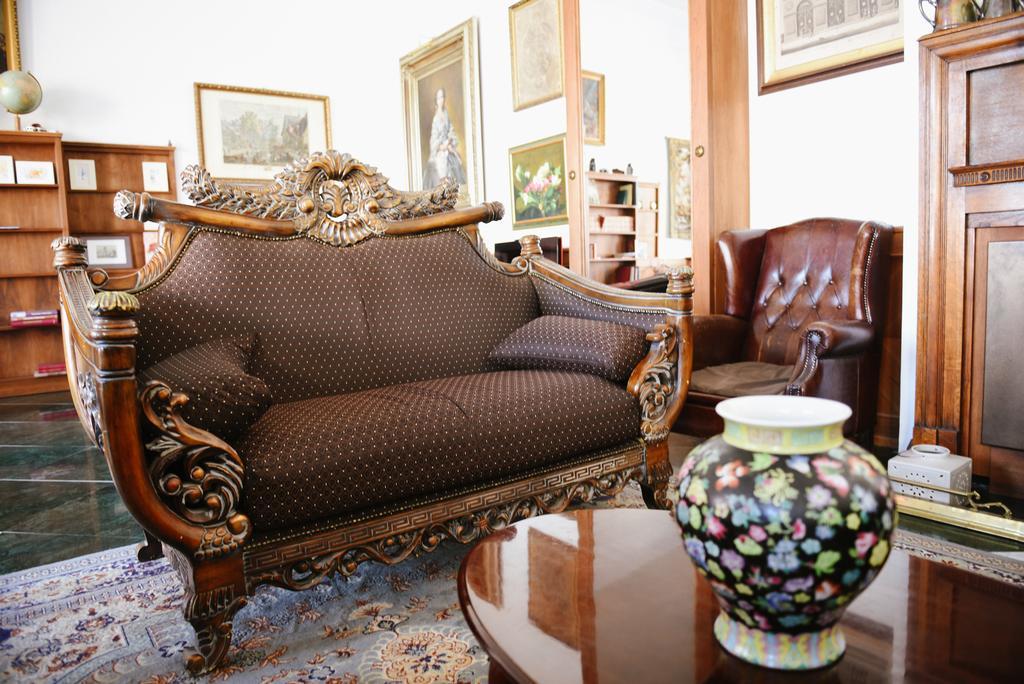 Savoia Castle Guest House Skvorec Ngoại thất bức ảnh